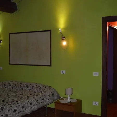 Casa Borgo Marco E Cristina Apartamento Spoleto